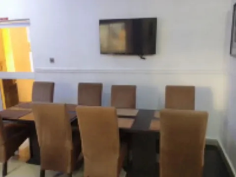 Luxury Suites and Apartments Hoteles en Wuse 2