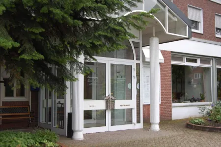 Hotel Hubertushof Отели в г. Витмаршен