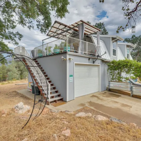 Mariposa Home Furnished Patio and Sierra Mtn Views