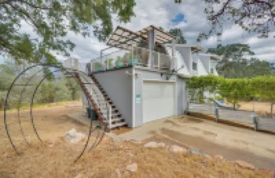 Mariposa Home Furnished Patio and Sierra Mtn Views