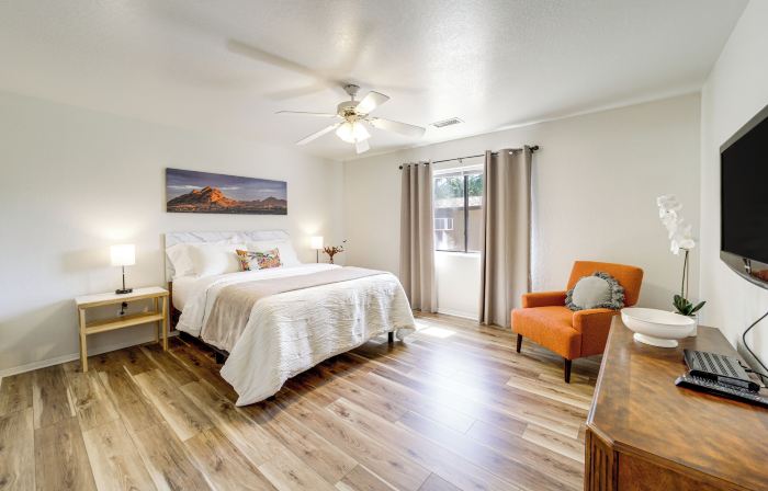 Hike, Shop & Unwind: Cottonwood Home w/ Patio!