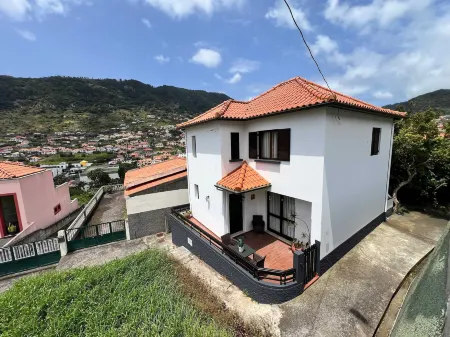 Vila Vitalia in Machico Отели в г. Machico