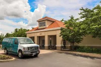 Larkspur Landing Extended Stay Suites St Louis Riverport - Gym