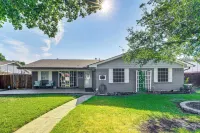 Yard and Patio Dallas Area Home by Parks and Dining