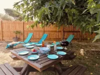 Bourrine Vendéenne and large garden near the sea Le 201 Forest Avenue附近的飯店