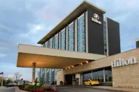 Hilton Toronto Airport Hotel & Suites - Haustierfreundliche