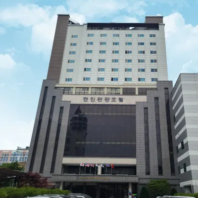 Hyunjin Tourist Hotel Hotels near Samcheok Sports Complex
