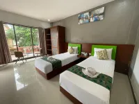 Green Resort Kuta Lombok - Pysäköinti