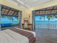 Absolute Beachfront Resort Hotels near Thong Sala