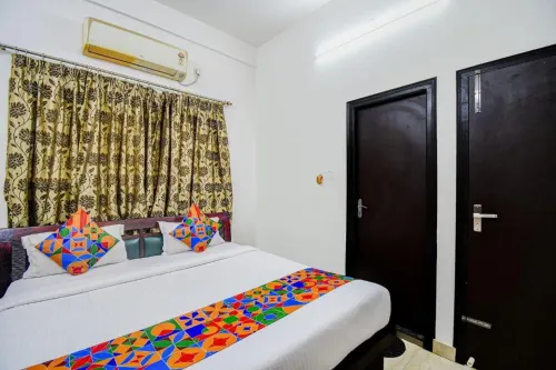 FabExpress Moon Residency Hotels in Bidhannagar