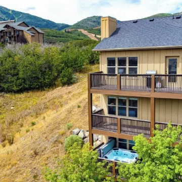 Lucky Bill by AvantStay Lake Views 15Mins to Park City Mtn.