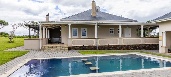 Premier Resort Mpongo Private Game Reserve Hotels in Amatole