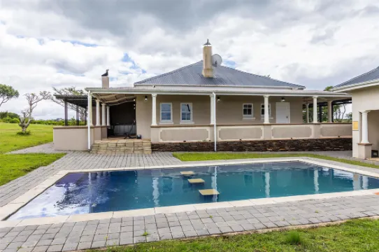 Premier Resort Mpongo Private Game Reserve