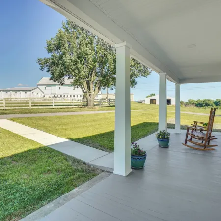 Historic Jefferson Farmhouse - Hike, Bike & Raft!