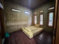 Saung Ciburial Samarang住宿飯店