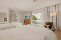 5BR Fun Haven: Pool, Mini Golf, Movie, Gameroom