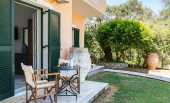 Nikiforos Apartments by Konnect, Mesongi