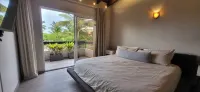 Eagle Beach Luxury House, Walking Distance to the Beach