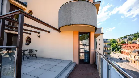 Sun & Snow Centrum Piłsudskiego Отели в г. Nowosadecki