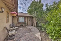 Poolside Oasis in Glendale w/ Desert Surroundings! Hotel in zona The Legend at Arrowhead