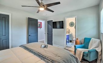 Modern, Colorful Home ~ 2 Mi to Tuskegee Uni