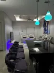 Purple King Size 3-bedroom apartment in wonderful McAllen with WiFi, AC