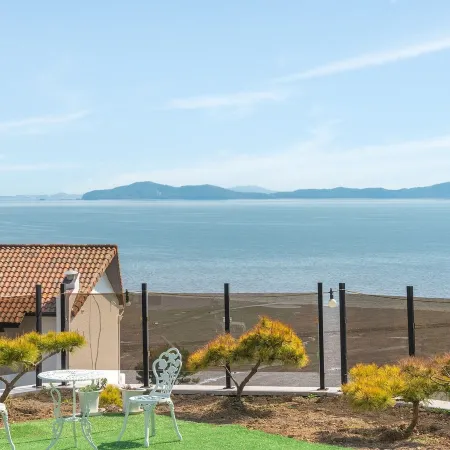 Ganghwado Narangstay Poolvilla Pension