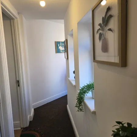 Luxury stylish Charming City Apartment with Private Entrance in Wolverhampton