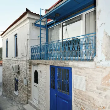 Charming Samos Escape With Jacuzzi and Private Balcony