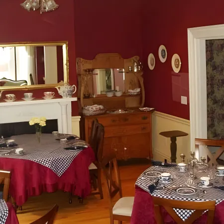 Charlotte's Rose Inn