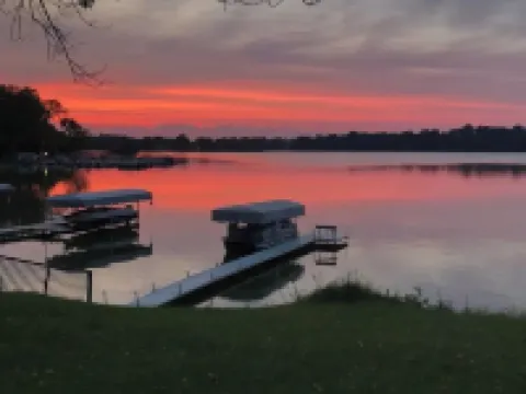 The Bluegill on Little Green Lake! Hotels in Green Lake County
