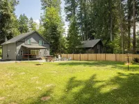 Summer Getaway at Mt Rainier - Sleeps 8 - Hot Tub Hotels in Ashford