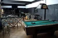The Coconut Grill Hotel