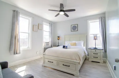 Dream a Little Dream 10 Mins To Your NYC Adventure