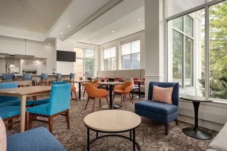 Hilton Garden Inn Allentown Bethlehem Airport Отели рядом с достопримечательностью «Парк Шервуд»