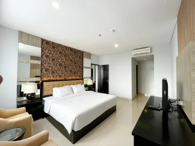 Gran Surya Hotel Hotel dekat Indomaret Bubunan