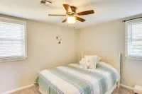 11 Mi to Maxwell AFB, Updated Family Home - Homestays