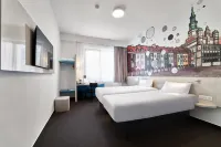 B&B HOTEL Poznań Old Town Отели в г. Познань