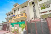 FabHotel the Everest 43 Hotels near Gola Departmental Store