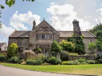 YHA Hartington Hall Hotels in 