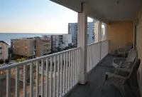 This is it! Spacious Luxury 8 Bedroom Villa, Pool, Hs Internet