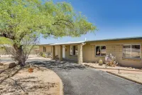 Near Catalina Hiking Trails: Mtn-view Home w/ Pool - Homestays