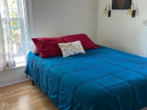 Historical Haven Steps to Downtown アップルトンのホテル