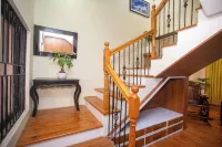 Amazing a newly built bungalow 4 bedrooms, 2 living rooms and 3 bathrooms. Hotels in Mahalaxmi