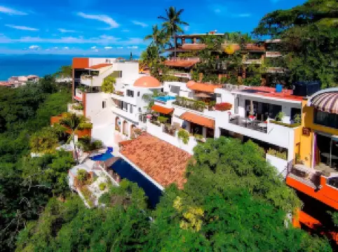 카사 쿠풀라 럭셔리 LGBT 부티크 호텔