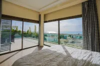 Charming 4-bedroom villa with AC and WiFi in fabulous Taghazout 아바뚜와 호텔