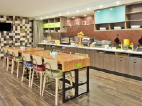 Home2 Suites by Hilton Alpharetta Hotels in Alpharetta