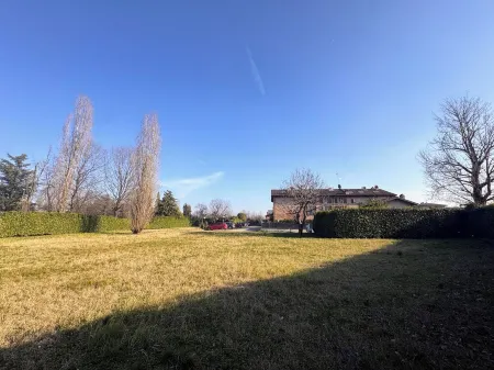 Cozy and complete apartment in Formigine, 10 min from Modena and Maranello. Отели в г. Формиджине