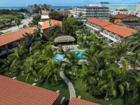 Eagle Beach Luxury House, Walking Distance to the Beach - Beach