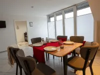 Serviceroom24 - Space in Gladbeck WLAN - Smart-TV - 24-7 check-in and kitchen Hotels in Gladbeck